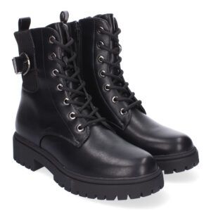 Botines con suela y tacón dentado.