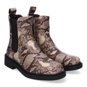 Botines con elásticos laterales y tacón bajo