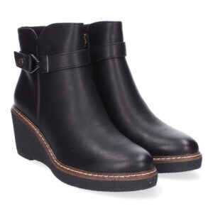 Botines de antelina con cuña