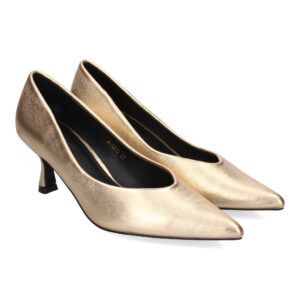 Zapatos de tacón y punta fina