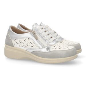 Zapatillas mujer cuña con cremallera cómodas y calados.