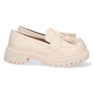 Mocasin con Suela Dentada y Borlas