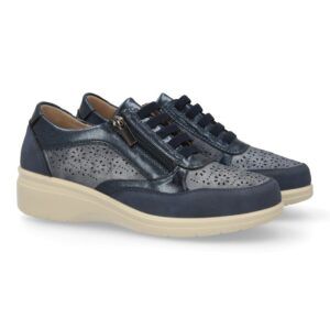 Zapatillas mujer cuña con cremallera cómodas y calados.