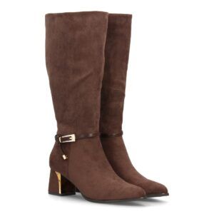 Botas altas elegantes con hebilla decorativa y tacón metálico